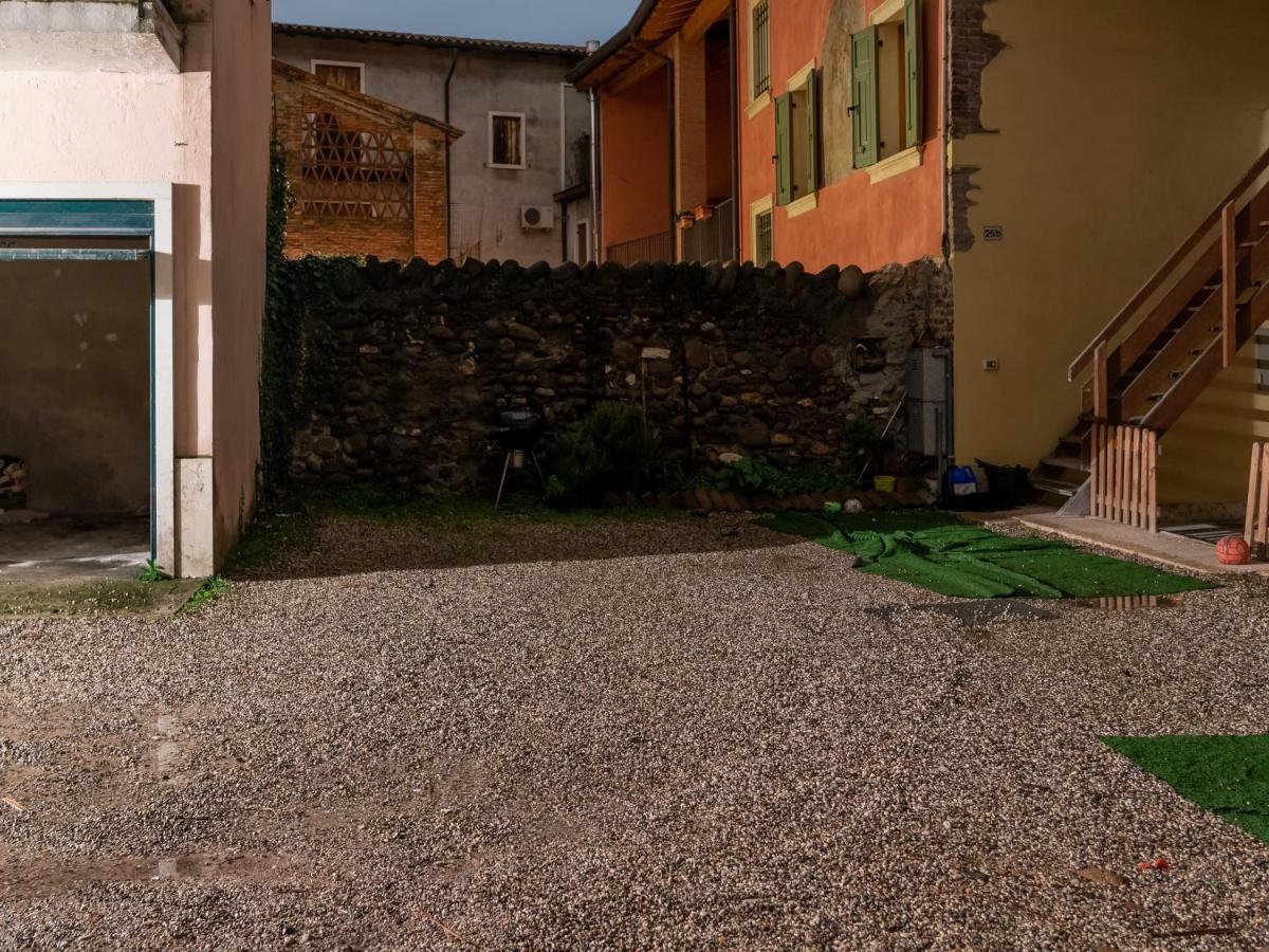 Camera Rustica In Valpolicella Con Parcheggio Pescantina Bagian luar foto